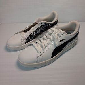 Puma Men's White and Black Casual Sneakers
